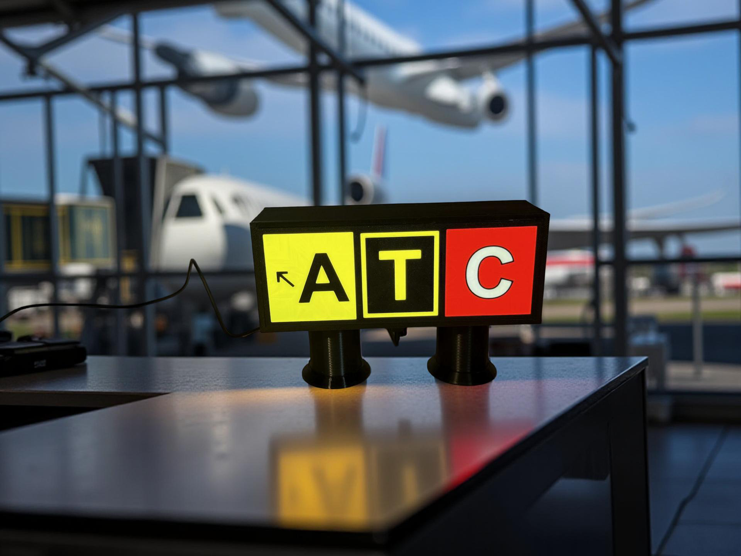 Custom Aviation Taxiway Light with USB-C Power (Customizable)